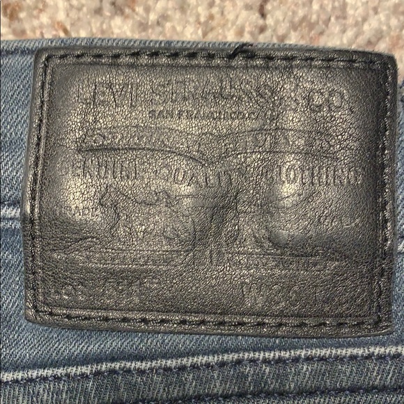Levi’s men’s premium dark gray wash denim … - Picture 3 of 9